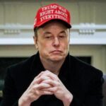 ELON MUSK NIEGA QUE TESLA BUSQUE REEMPLAZARLO COMO CEO