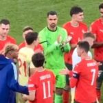 LAMINE YAMAL IGNORA SALUDO DE CRISTIANO RONALDO Y DESATA POLÉMICA