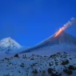 VOLCÁN ACTIVO Y SISMOS SACUDEN EL PACÍFICO