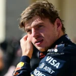 Antonelli brilla en Japón; Verstappen amaga con dejar la F1 y Checo rescata su mejor carrera