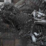 Colapsa edificio en demolición en San Antonio Abad; tres trabajadores pierden la vida