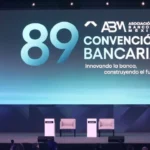 Urge Banxico acelerar digitalización de pagos y revisar medidas antilavado en México