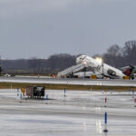 Reabren pista en LaGuardia tras accidente fatal de Air Canada; identifican a pilotos fallecidos