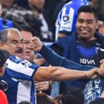 Violencia y polémica arbitral empañan jornada del fútbol mexicano tras Rayados-Chivas y Pumas-América