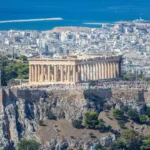 Terremoto de 7.4 en Indonesia activa alerta de tsunami; tormenta en Grecia causa un muerto