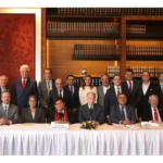 Godoy se reúne con empresarios para coordinar seguridad y certeza jurídica