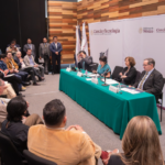 Ausentismo docente en bachillerato UNAM y nuevas plazas de investigación; carreras con baja demanda