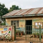 Hombre armado con machete mata a cuatro niños en guardería de Kampala