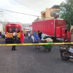 Camión de carga embiste a 10 vehículos en Acapulco; cuatro heridos y responsable huye