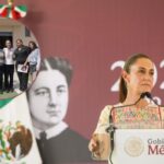 Sheinbaum entrega viviendas y condona créditos en Puebla entre protestas por planta recicladora