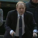 Inician alegatos en nuevo juicio contra Harvey Weinstein por violación en Nueva York