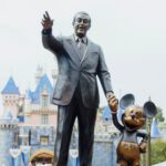 Disney despide a 1,000 empleados y CEO de Goldman Sachs advierte riesgo de recesión en EE.UU.