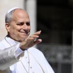 Papa León XIV advierte sobre impacto de tecnologías digitales en salud mental de jóvenes