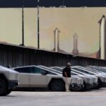 Tesla reporta alza de 17% en beneficios y sus acciones suben casi 4%