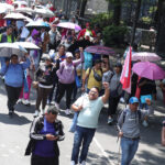 Maestros de la CNTE de Oaxaca bloquean Circuito Interior en Ciudad de México