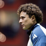 David Raya elogia a Memo Ochoa como referente mundial tras su sexto Mundial