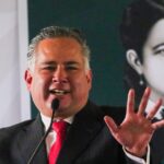 Santiago Nieto registra aspiración en Querétaro en línea por austeridad; lo cuestionan por viajes