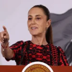 Claudia Sheinbaum encabeza la Mañanera del Pueblo desde Palacio Nacional