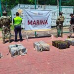 Asegura Semar 270 kilos de cocaína y detiene a dos migrantes en Manzanillo