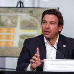 Ron DeSantis anuncia el cierre del centro de detención Alligator Alcatraz en Florida