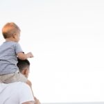 Reflexión poética define la paternidad como un oficio de esperanza y sacrificio