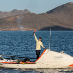 Gerardo Orduño completa travesía de más de 250 km a remo cruzando el Mar de Cortés