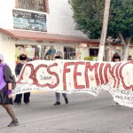 BCS enfrenta crisis por feminicidios, matrimonio infantil y protestas en salud