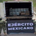 Decomisan 24 mil 400 litros de metanfetamina líquida en Los Mochis; es el segundo mayor registro histórico