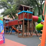 Entrega Alessandra Rojo rehabilitación de zona infantil y cancha en Plaza Giordano Bruno