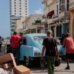Parlamento cubano aprueba plan de emergencia con 176 medidas de apertura económica