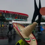 Habilitan rutas especiales de transporte y prevén lluvias fuertes para el partido México-Inglaterra en CDMX