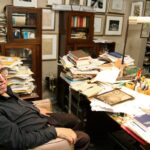 Documentos del FBI revelan vigilancia a Carlos Monsiváis por vínculos con Black Panthers