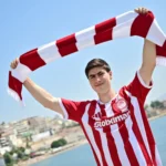 Olympiacos oficializa la contratación de Armando ‘Hormiga’ González