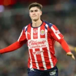 Armando ‘la Hormiga’ González deja Chivas para unirse al Olympiacos de Grecia