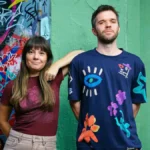 De ejecutivos a estrellas de redes: el giro de dos comediantes argentinos hacia el humor viral